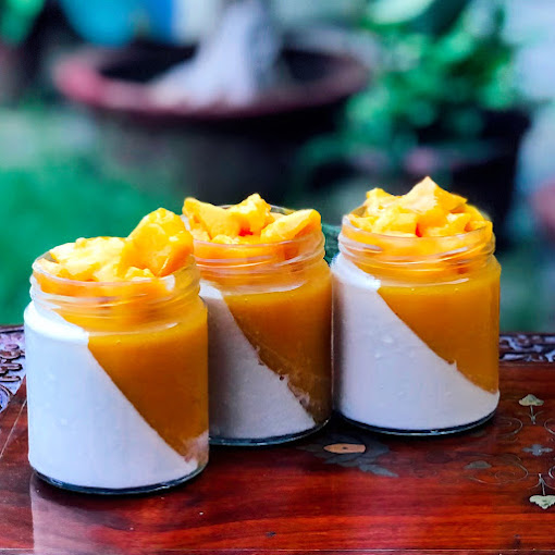 Mango jar desserts